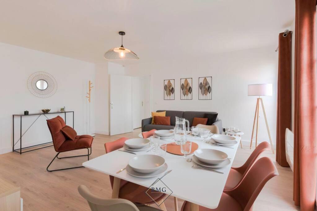 Royal Appartement Disneyland Bmyguest เซร์ริส ภายนอก รูปภาพ
