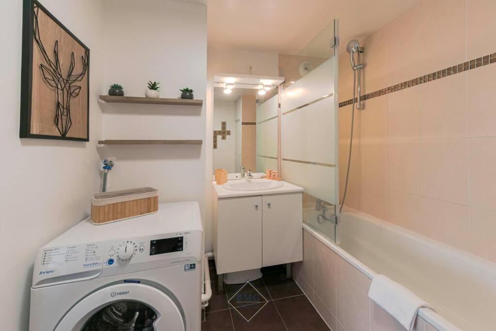 Royal Appartement Disneyland Bmyguest เซร์ริส ภายนอก รูปภาพ